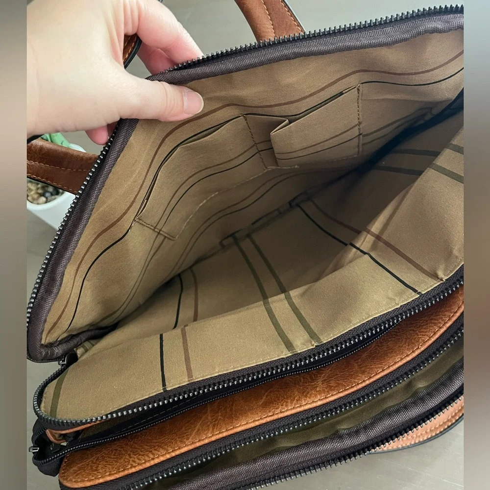 🧡🧡🧡Laptop bag 🧡🧡🧡